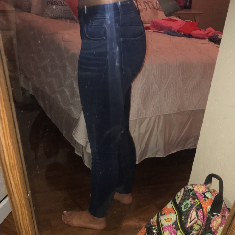 Dark skinny jeans